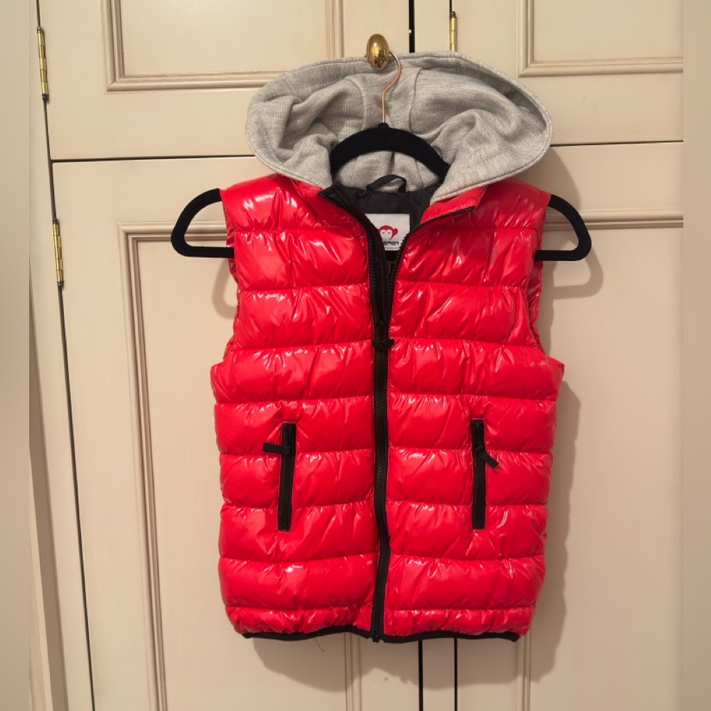 Appaman Apex Kids Puffer Vest with hood in Red. Brand NEW With tags. Ship fast! - Picture 3 of 9